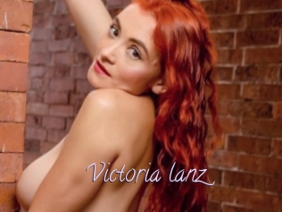 Victoria_lanz